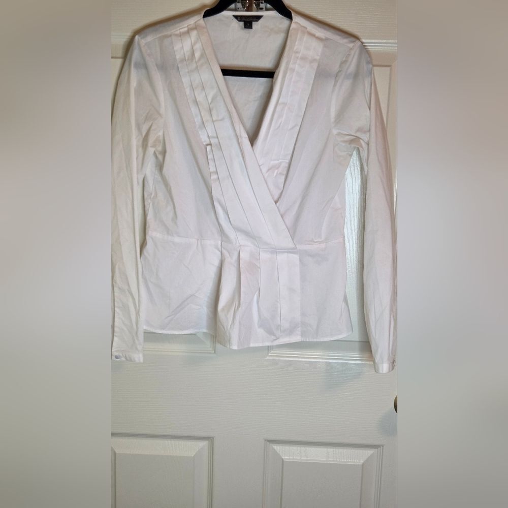 Brooks Brothers 6 White RuffledFront CottonBlend WrapStyle Lslv Women Top Blouse